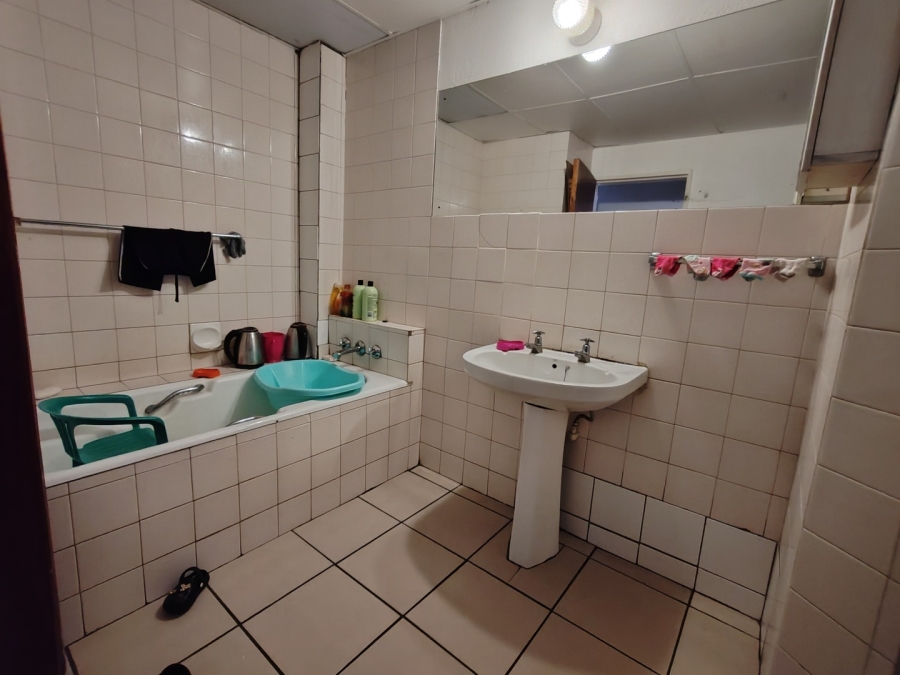 2 Bedroom Property for Sale in Potchefstroom North West